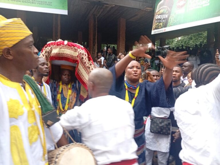 Osun-Osogbo-Cultural-festival--768x577