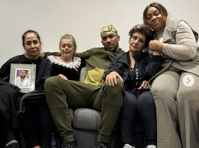 5B58795A-EC2A-4D66-94EA-B0C48742673E