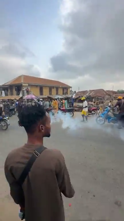 VideoCapture_20260312-120231