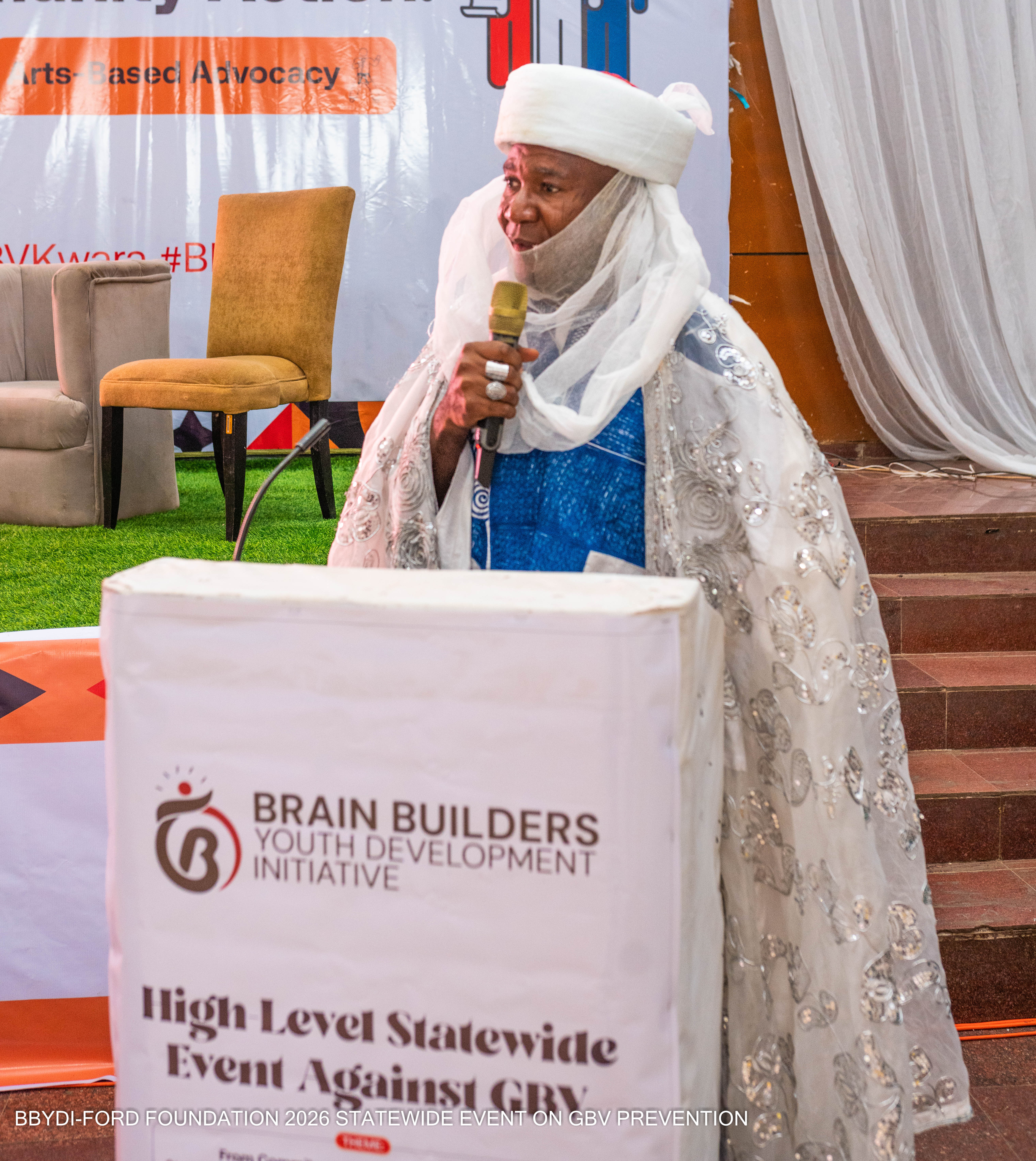Balogun Alanamu of Ilorin and representative of the Emir delivering his goodwill message