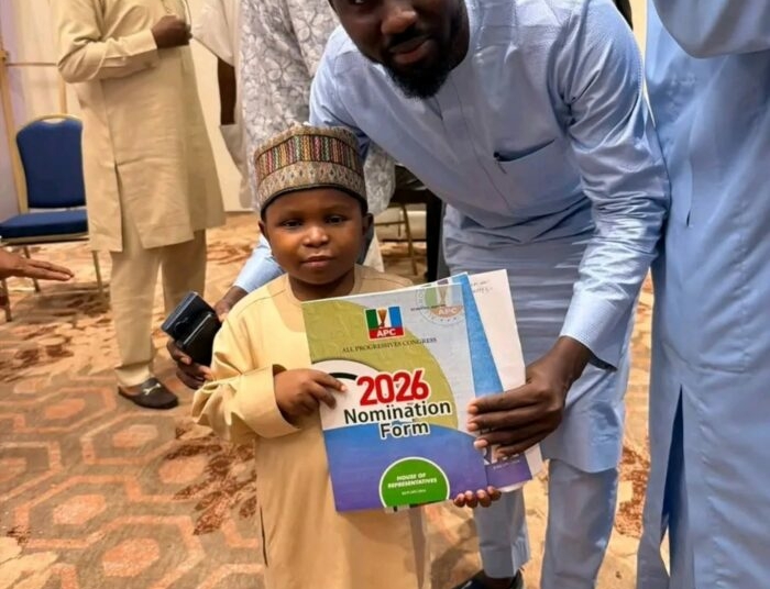 Popular-Zaria-700x536